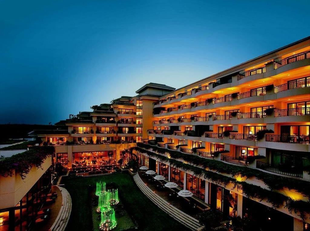 Taj Surajkund Resort & Spa, Delhi Ncr Фаридабад Экстерьер фото The Royal Olympic Hotel